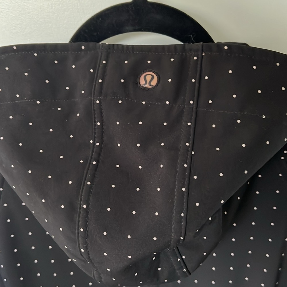 Lululemon Apres Yoga Polka Dot Hooded Jacket, M (10) - Picture 12 of 16